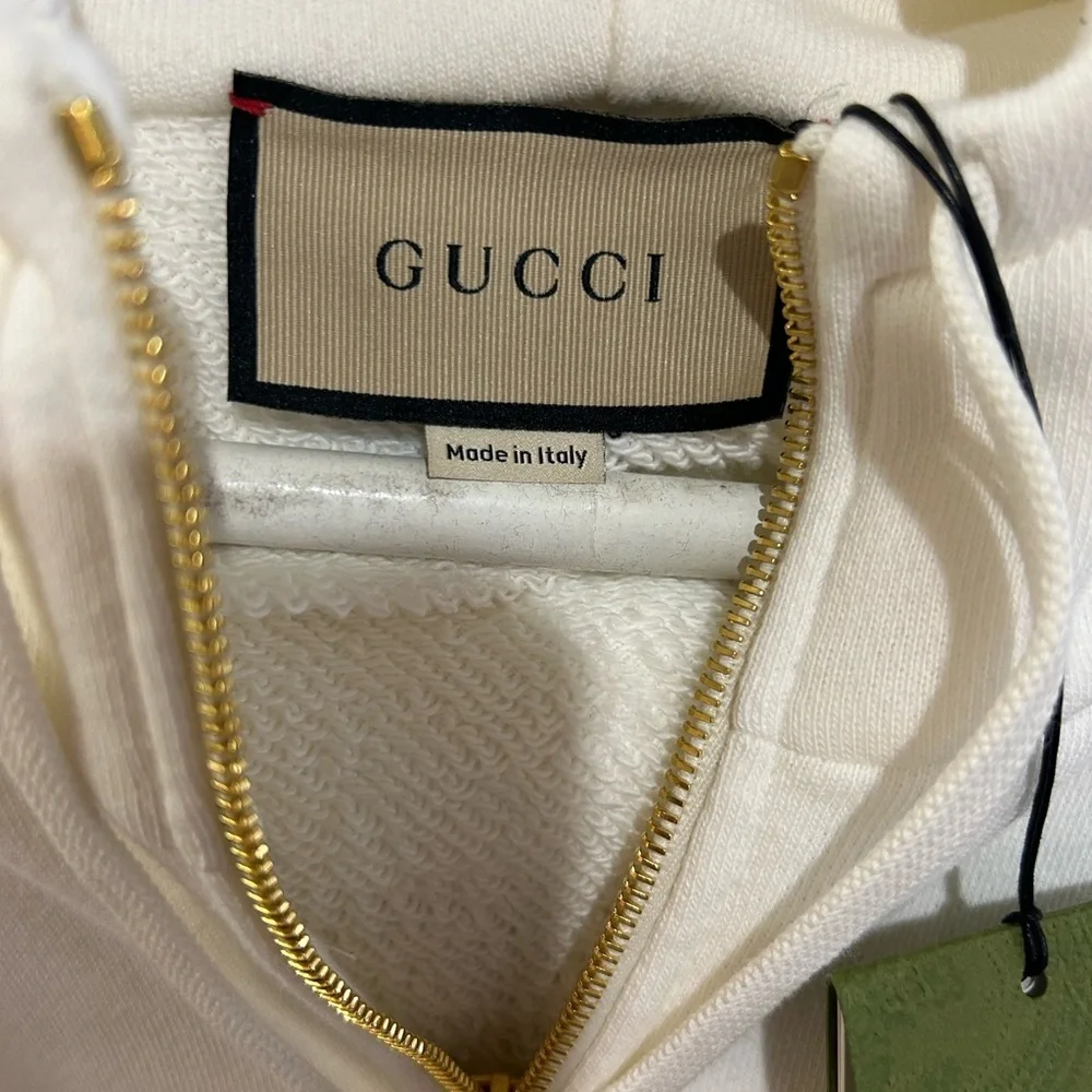 Men's Gucci, cotton jersey half zip closure,, hoodie size XS  fits like medium